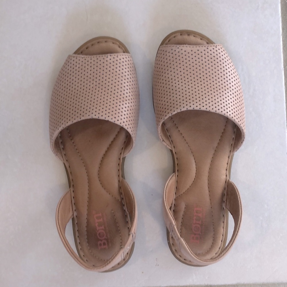 Soft Pink Born® Trang Menorca Classic Slip-ons size 6
